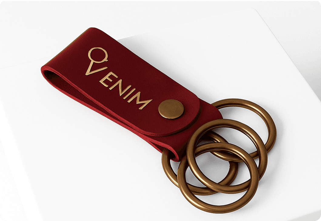 Фирменный брелок